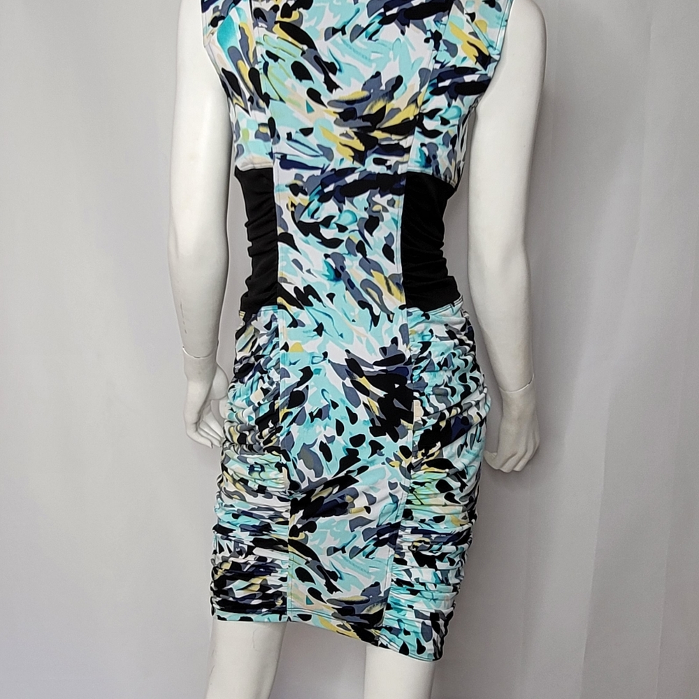 Body Language Dress - Picture 4 of 11